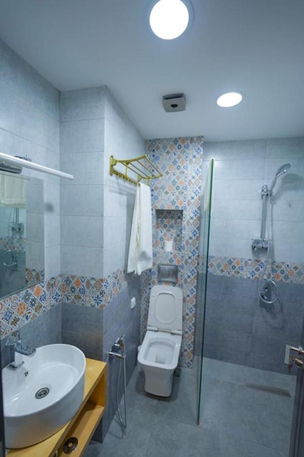 Hotel Linge Τυφλίδα Εξωτερικό φωτογραφία