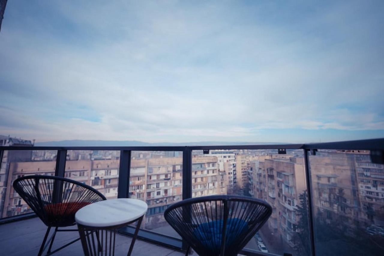 Hotel Linge Τυφλίδα Εξωτερικό φωτογραφία